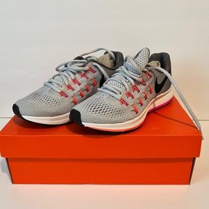 Nike Air Zoom Pegasus 33 Sneakers